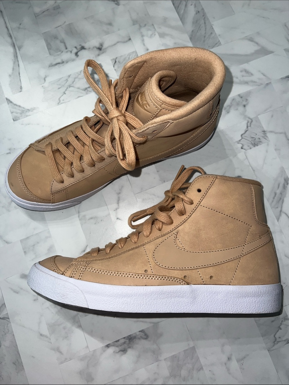 Nike Men's High-Top Sneakers in Beige/Tan